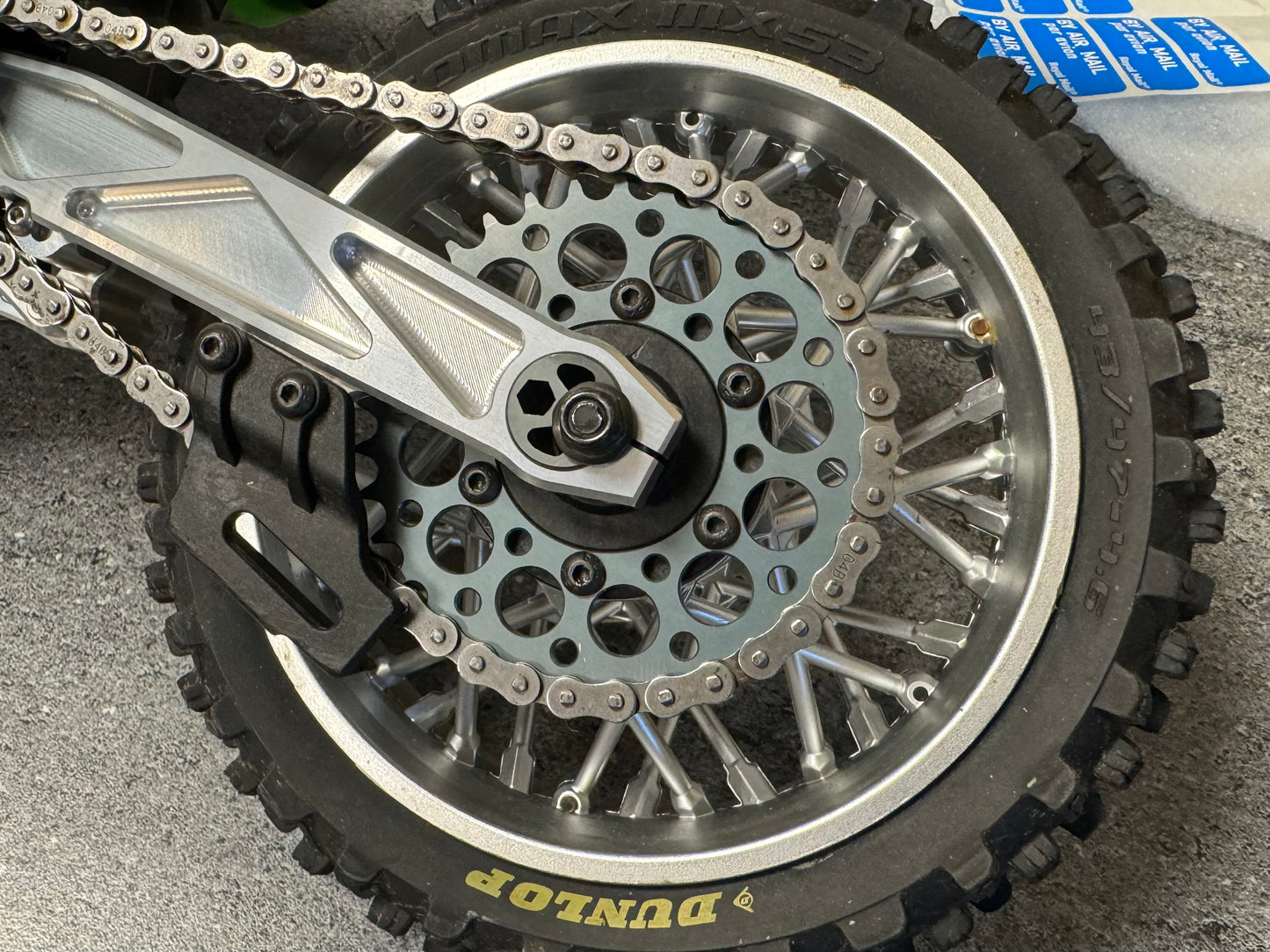 SCORCHED Aluminium 7075 Sprocket 34T - LOSI Promoto