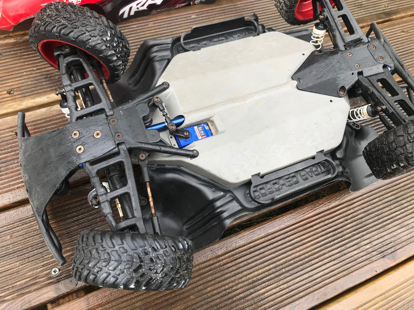 Inner Fender Wells / Mudguards - for Traxxas Slash 4x4 HCG