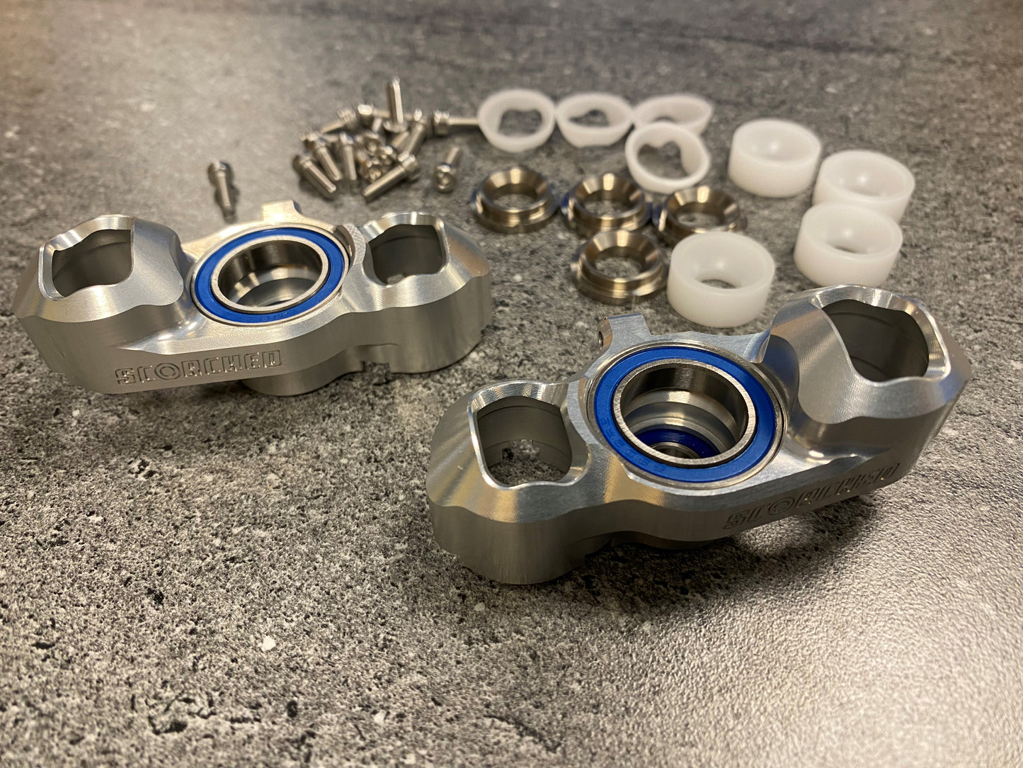 Steering Knuckle Front Pair - for Arrma Limitless/Infraction/Typhon
