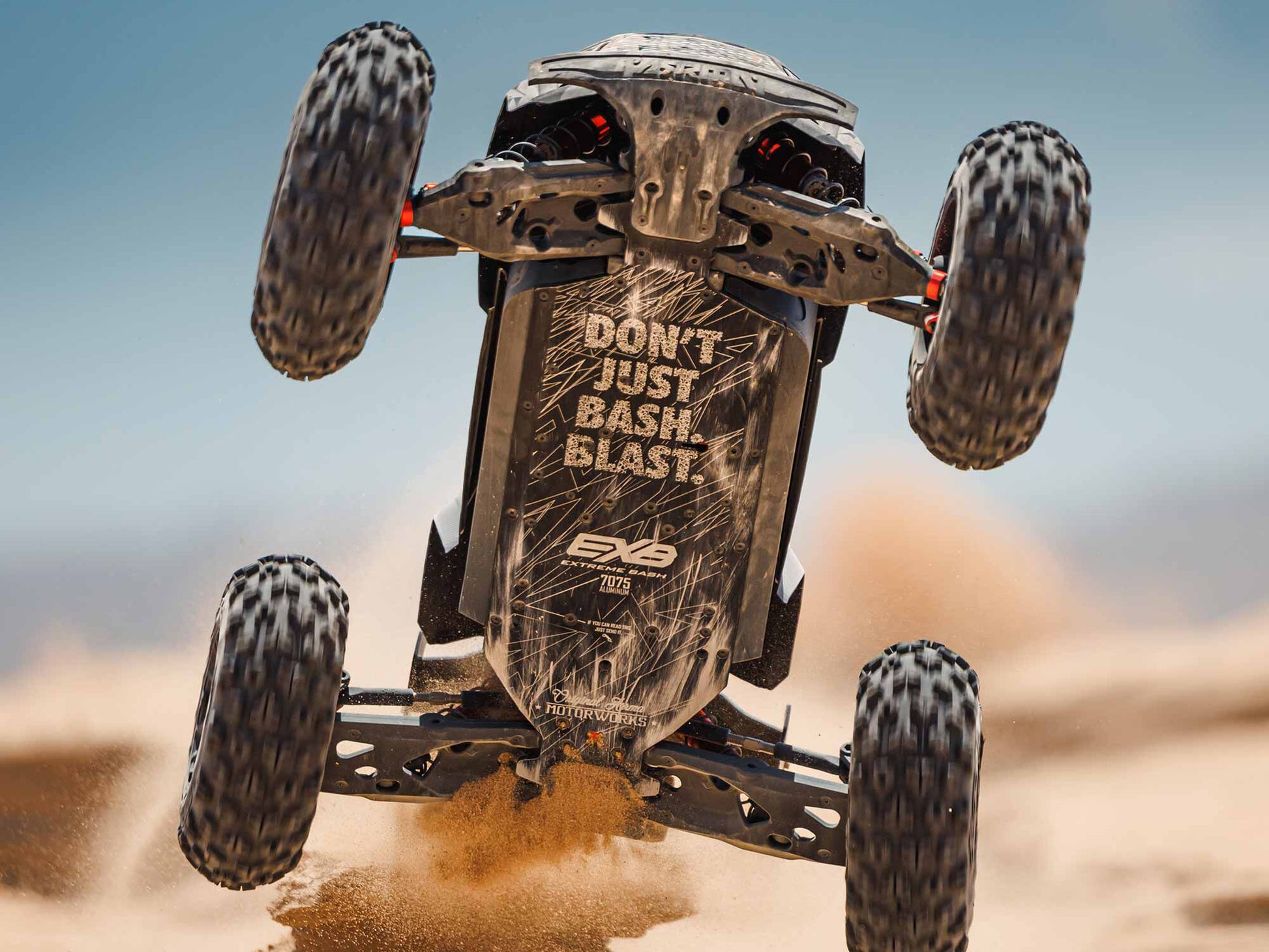 1/5 KRATON 4X4 8S BLX EXB Brushless Monster Truck RTR Black - Foto 3