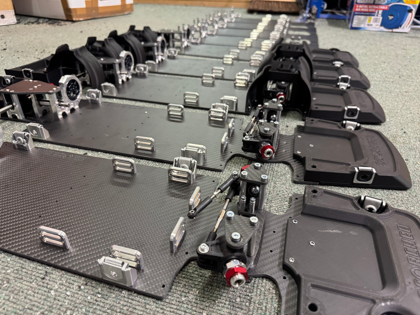 Scorched SR1 1:8 Airfield Racer Roller