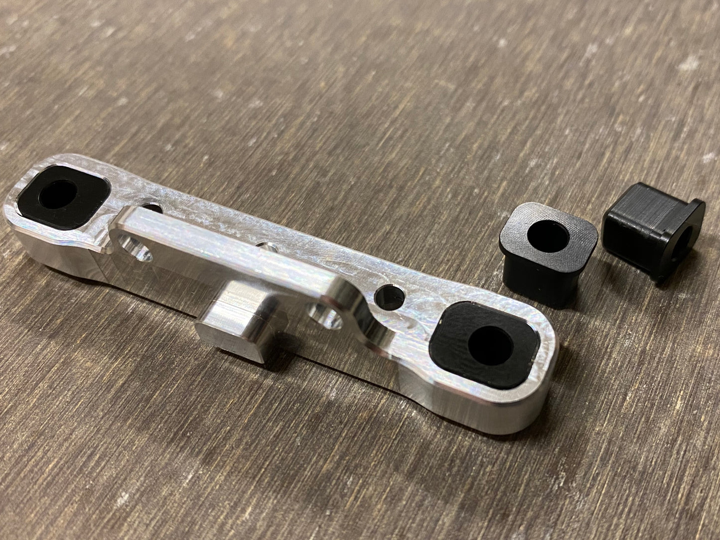 SCORCHED Adjustable Rear Hinge Holders - for Arrma 6s