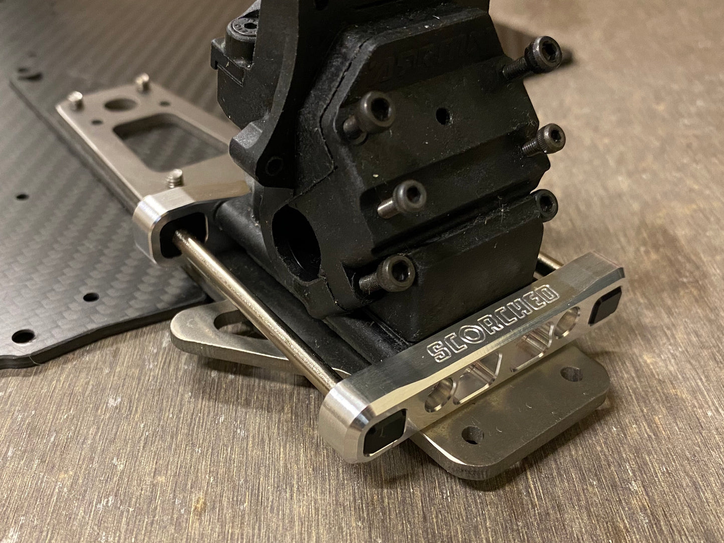 SCORCHED Adjustable Rear Hinge Holders - for Arrma 6s