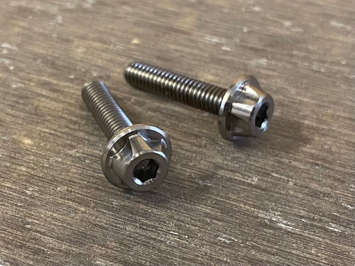 Motor mount upgrade titanium screws, for Arrma 6s & 8s